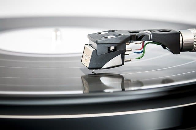 How Long Do Vinyl Records Last?